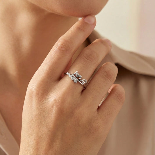 Heart & Diamond 925 Sterling Silver Ring – A Timeless Symbol of Love and Affection