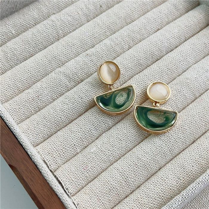 Dreamy green Pin Earrings