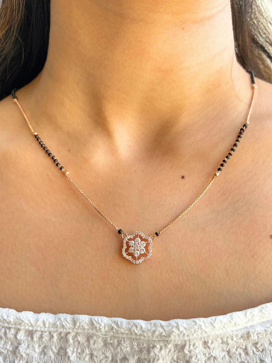 Solitaire Diamonds Flower Mangalsutra
