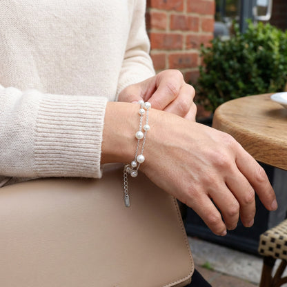 Elegant silver pearl bracelet for women product image